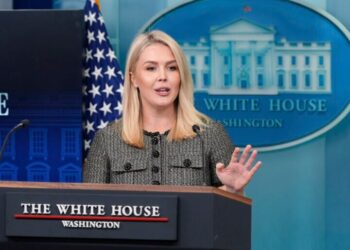 Τραμπ: «Θα κάνω την Αμερική πλούσια ξανά»