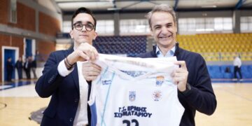 Μητσοτάκης: Συναντήθηκε με αθλητή με αναπηρία – «Έχει τον θαυμασμό μου για την τεράστια βούληση και το σθένος του»