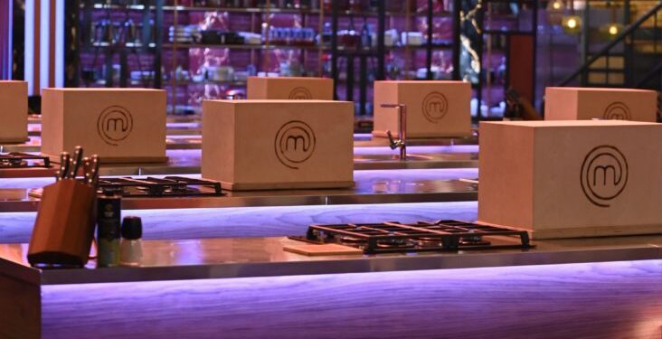 MasterChef 2025: «Πάγωσε» τους παίκτες ο Σωτήρης Κοντιζάς