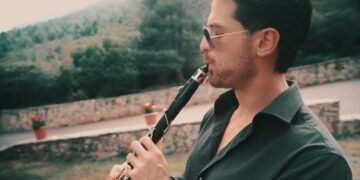 Αχαΐα: Ακρωτηριάστηκε σε δύο δάχτυλα ο μουσικός Άρης Μουγκοπέτρος