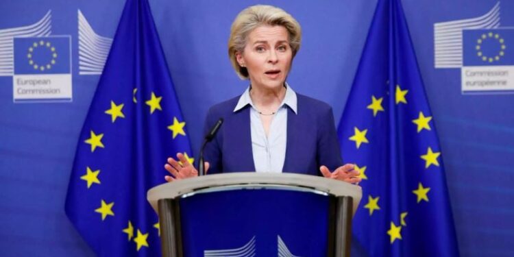 «Oι Βρυξέλλες μπορεί να βάλουν στο στόχαστρο τεχνολογικούς γίγαντες των ΗΠΑ αν οι διαπραγματεύσεις αποτύχουν»