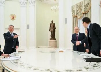 Μόσχα: «Εποικοδομητική» η συνάντηση Πούτιν – Γουίτκοφ