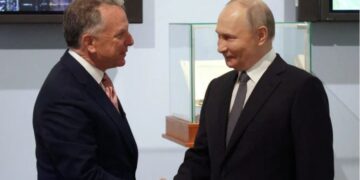 «Πιθανή» μια επικοινωνία Πούτιν-Τραμπ μετά τη συνάντηση του Ρώσου προέδρου με τον ειδικό απεσταλμένο των ΗΠΑ