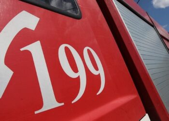 Φωτιά σε αυτοκίνητο στα Άνω Πατήσια