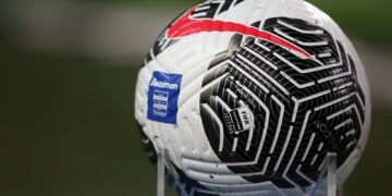 Με VAR και ημιαυτόματο οφσάιντ το πρωτάθλημα για τα επόμενα 4 χρόνια