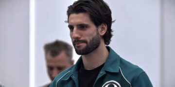 Λίβερπουλ: Φάρσα με ψεύτικο άγαλμα στον Ντόμινικ Σομποσλάι