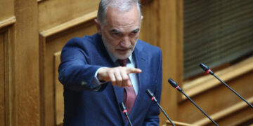 Προανήγγειλε τη δημιουργία νέου κόμματος