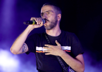 LEX announces concert at OAKA, thousands queue online for tickets