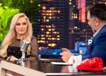 «Στην αρχή ήμουν επιφυλακτική, σκεφτόμουν ότι θα μου την “πέσουν” στο αθλητικό ρεπορτάζ»