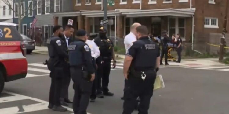 Άντρας επιτέθηκε και τραυμάτισε επτά άτομα με μαχαίρι – Ο δράστης συνελήφθη