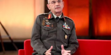 «Σκανδαλώδεις οι δηλώσεις Χούπη» λέει η Χουριέτ για τα περί «απάντησης» σε 5 λεπτά