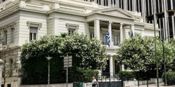 Συλλυπητήρια του ΥΠΕΞ για τα θύματα των ρωσικών επιθέσεων στο Σούμι