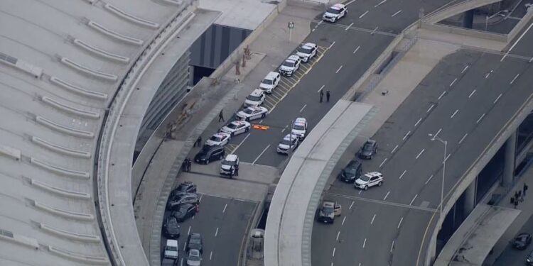 Καναδάς: Κλειστό το αεροδρόμιο Pearson στο Τορόντο