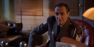 Ο Κωλέτσης στριμώχνει τον Μαρκόπουλο