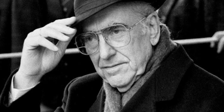 Αγοραστή ψάχνει η θρυλική Mercedes του ιδρυτή του ΠΑΣΟΚ