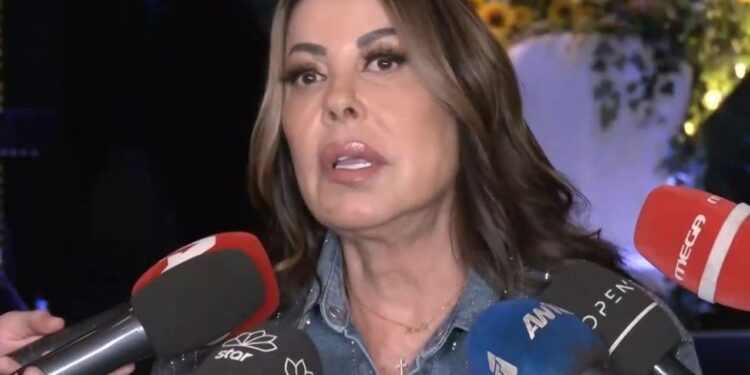 Έκανε Ανάσταση με την κόρη της Όλγα Κιουρτσάκη