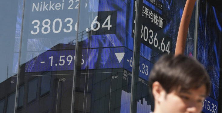 Μεγάλες απώλειες για τον δείκτη Nikkei λόγω των ανησυχιών για τους δασμούς των ΗΠΑ