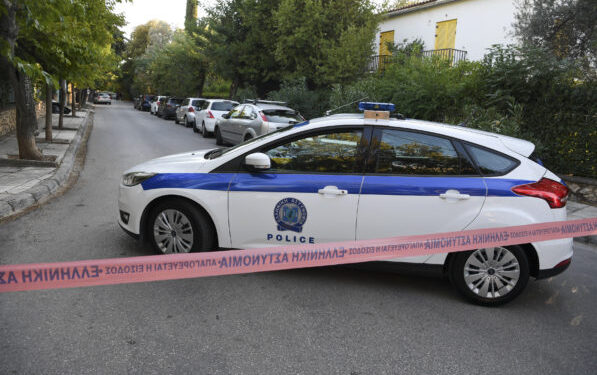 Κινηματογραφική ληστεία σε τράπεζα στην Αιτωλοακαρνανία: Κράτησαν όμηρους για 15 λεπτά