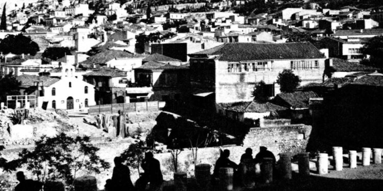 Αναγνωρίζετε την συνοικία; Είναι από τις πιο γνωστές