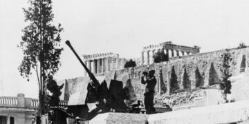 Γερμανική εισβολή με επτά αυτοκτονίες