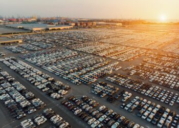 Πώς σχεδιάζει ο Τραμπ να ελαφρύνει το βάρος των δασμών στα αυτοκίνητα