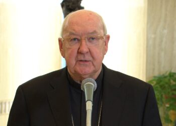 Ποιος είναι ο προσωρινός επικεφαλής καρδινάλιος του Βατικανού