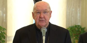 Ποιος είναι ο προσωρινός επικεφαλής καρδινάλιος του Βατικανού