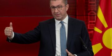 Ο Μίτσκοσκι εξακολουθεί να μιλά περί «ανεπίλυτου μακεδονικού ζητήματος»