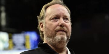 «Τέλος» ο Μάικ Μπουντενχόλζερ από το Φοίνιξ Σανς