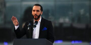 Ελ Σαλβαδόρ – Βενεζουέλα: Πρόταση Μπουκέλε για ανταλλαγή με «πολιτικούς κρατούμενους» του Μαδούρο
