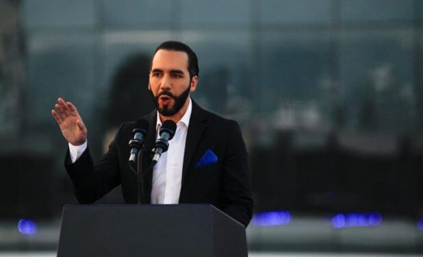 Ελ Σαλβαδόρ – Βενεζουέλα: Πρόταση Μπουκέλε για ανταλλαγή με «πολιτικούς κρατούμενους» του Μαδούρο