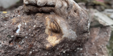 Ανακαλύφθηκε το κεφάλι ενός ρωμαϊκού αγάλματος κάτω από εκκλησία