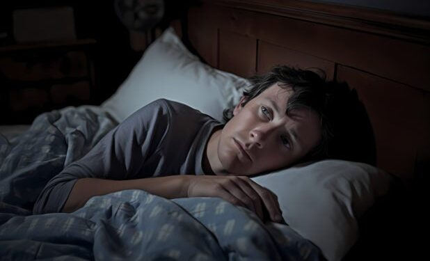 Το σύμπτωμα της άνοιας που μπορεί να εμφανιστεί τη νύχτα και να είναι «δύσκολα διαχειρίσιμο», σύμφωνα με ειδικούς