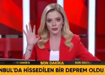 Βίντεο: Η στιγμή του σεισμού κατά τη διάρκεια εκπομπής του CNN Turk