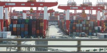 ΗΠΑ: Σενάρια μείωσης των δασμών στην Κίνα εν αναμονή διαπραγματεύσεων με το Πεκίνο