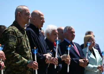 Βαθιά ευγνωμοσύνη σε όλες τις γυναίκες και τους άντρες των Ενόπλων Δυνάμεων, που κάνουν Ανάσταση με το όπλο στο χέρι,