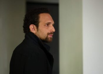 Η Φωτεινή παγιδεύεται απ’ τον Καστρινό