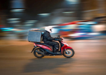 Δεύτερο «χτύπημα» σε ντελιβερά – Έκλεψαν τα πιτόγυρα από το κουτί του