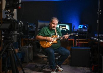 Δημήτρης Σταρόβας: Η ανάρτηση για τα πρώτα του γενέθλια μετά την περιπέτεια της υγείας του