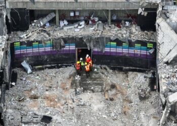 Τερματίστηκαν οι έρευνες μετά την κατάρρευση στέγης νυχτερινού κέντρου- Στους 221 οι νεκροί