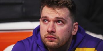 NBA: Συγκίνηση και δάκρυα στην επιστροφή του Ντόντσιτς στο Ντάλας