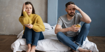 Εάν ο σύντροφός σας αποφεύγει αυτές τις 7 φράσεις, ίσως είναι «συναισθηματικά μη διαθέσιμος»