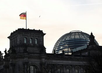 Στάσιμη η οικονομία για τρίτη συνεχή χρονιά