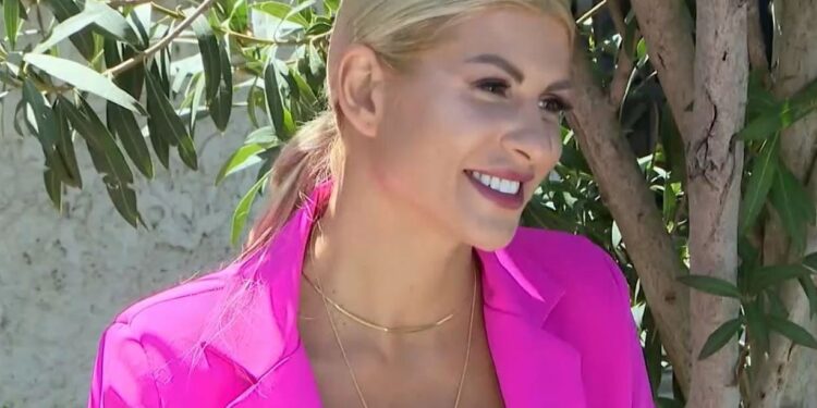 Το πρώτο της Πάσχα με τον γιο της – Η φωτογραφία που… «έλιωσε» τα social media