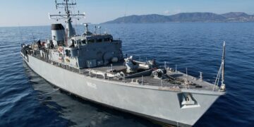 Ο Στόλος εκπέμπει SOS – Ξεμένει και από ναρκοθηρευτικά