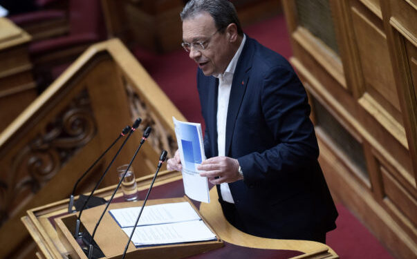 Φάμελλος: Υπερπλεόνασμα προβλημάτων στο ΕΣΥ