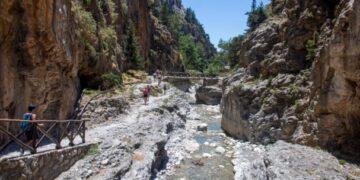 Ολοκληρώθηκε με επιτυχία η επιχείρηση διάσωσης Ολλανδού στο φαράγγι της Σαμαριάς