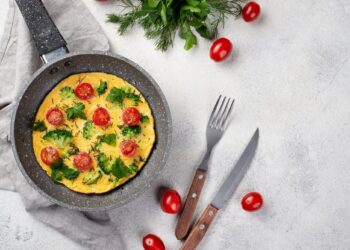Συνταγή για υγιεινή ομελέτα με λαχανικά