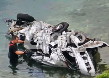 Νέα τραγωδία στην Φωκίδα: Αυτοκίνητο εξετράπη της πορείας του και έπεσε στη θάλασσα – Νεκρή ανασύρθηκε η οδηγός 