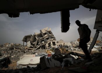 «Επαγγελματικά σφάλματα» οδήγησαν στον θάνατο 15 Παλαιστινίων νοσηλευτών στην Γάζα